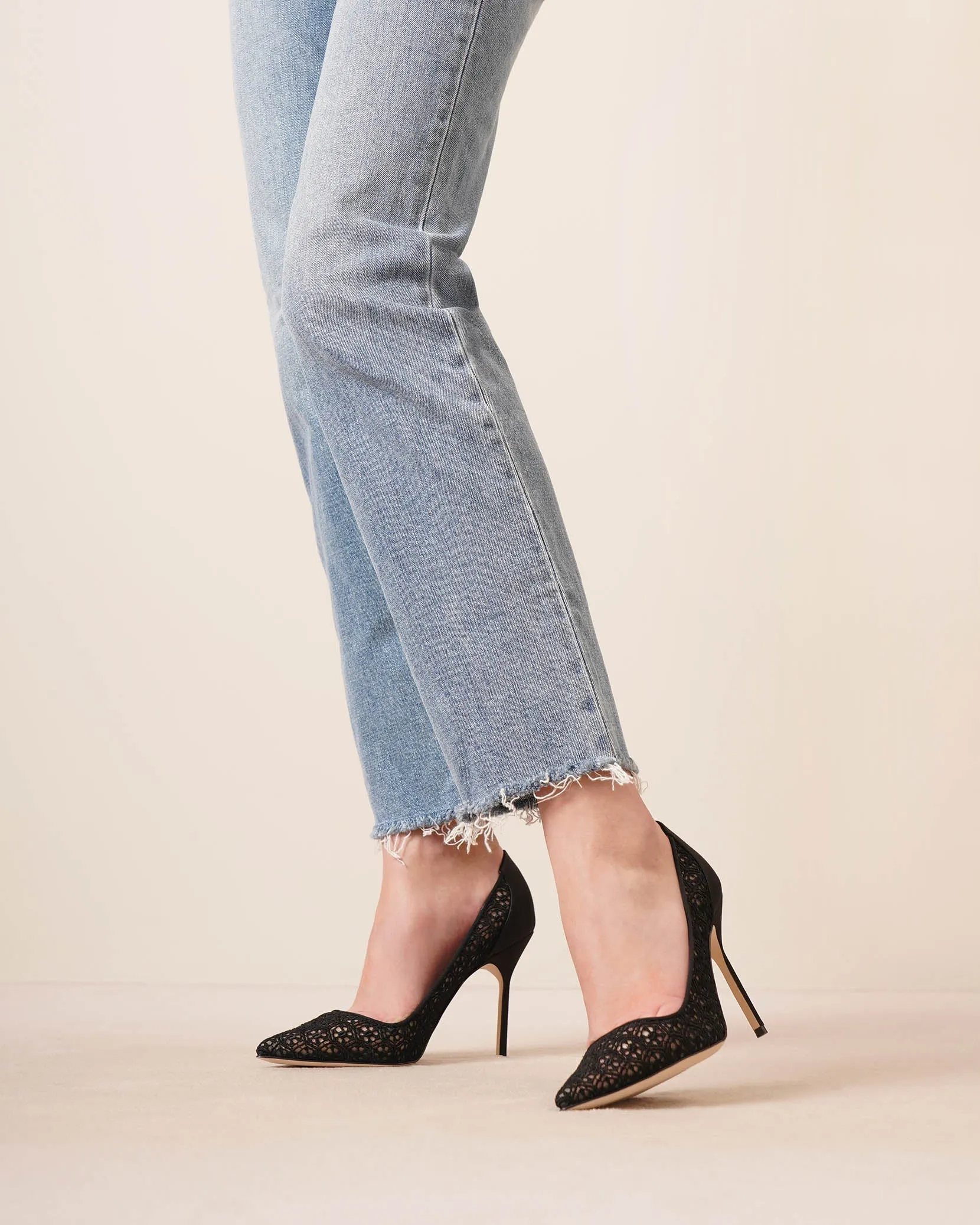 BB lace 105 black pumps