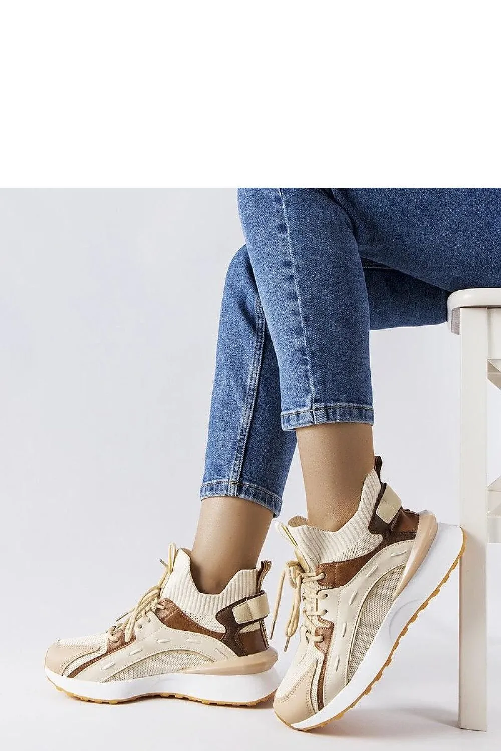 Beige sports sneakers