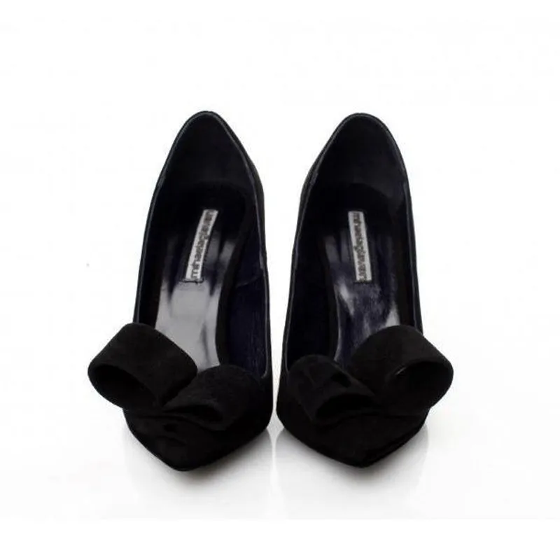 Bow of Circles black leather pointed pumps