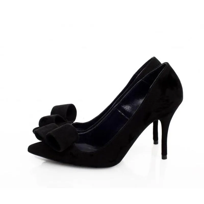 Bow of Circles black leather pointed pumps