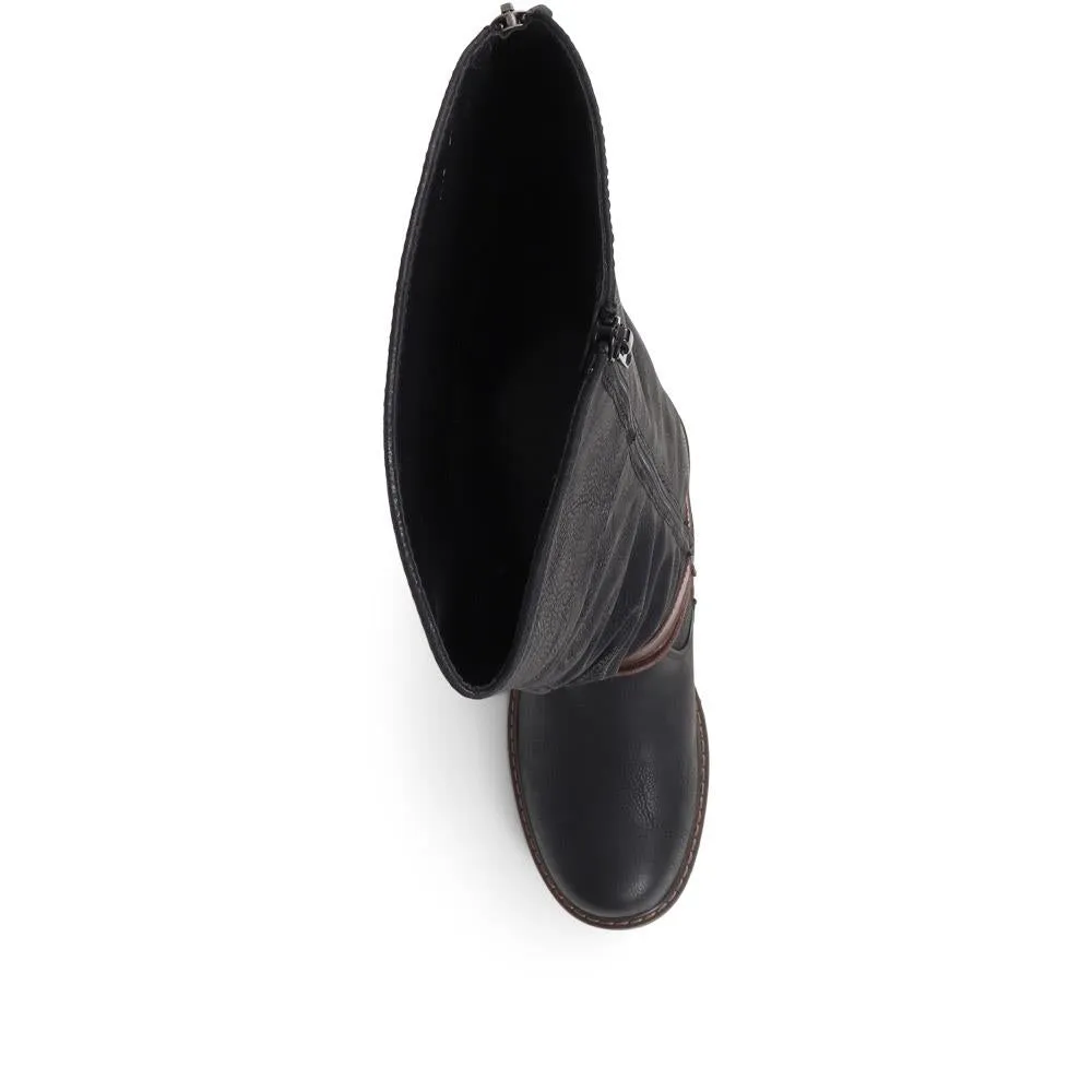Buckle-Detailed Knee-High Boots - WBINS38070 / 324 380