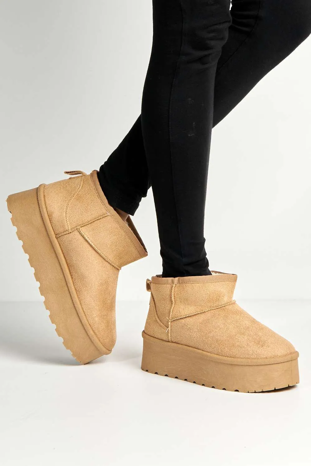Dahl Faux Fur Lining Chunky Sole Ankle Boots in Sand