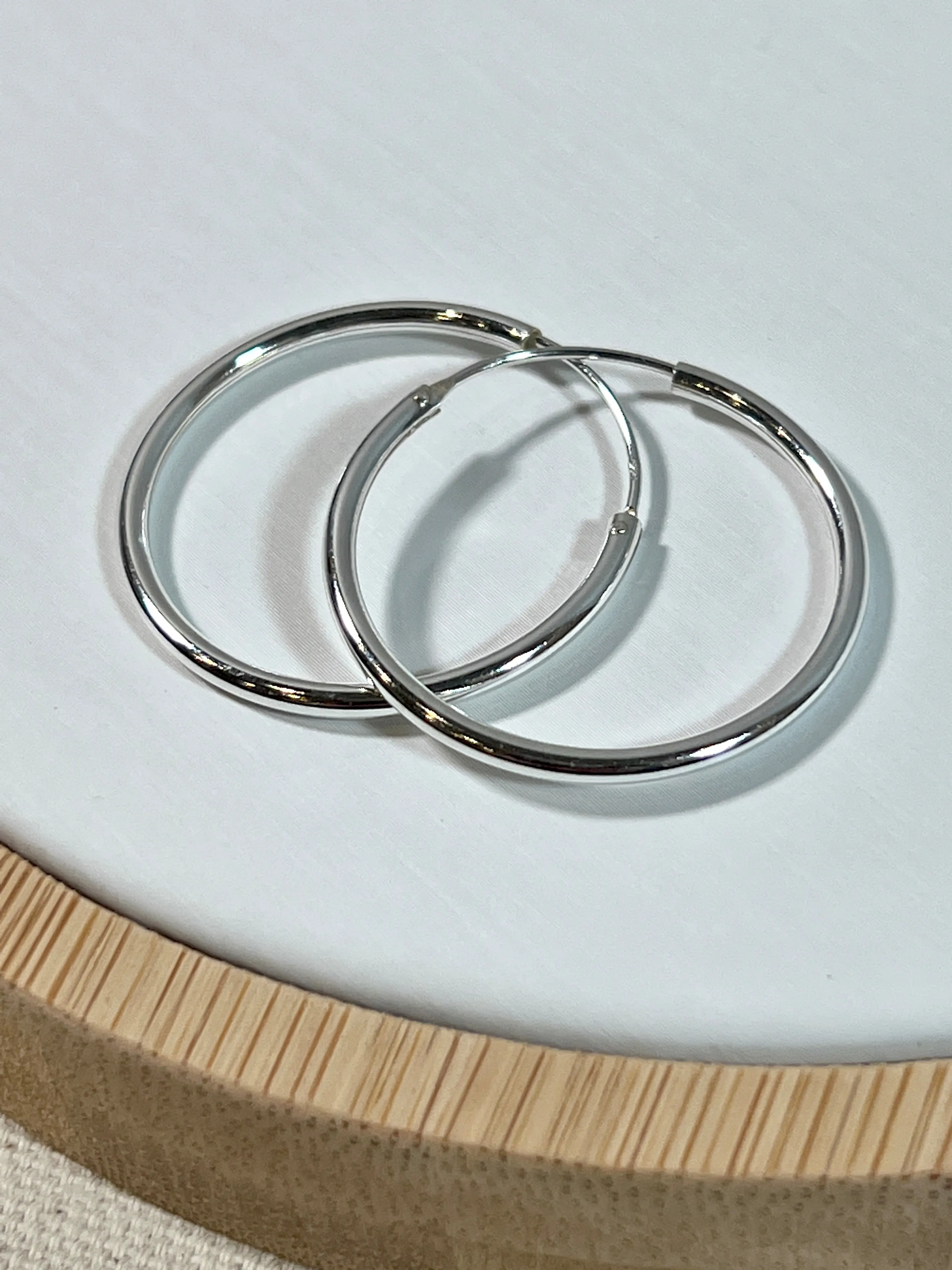 Infinity Hoop 2mm x 30mm