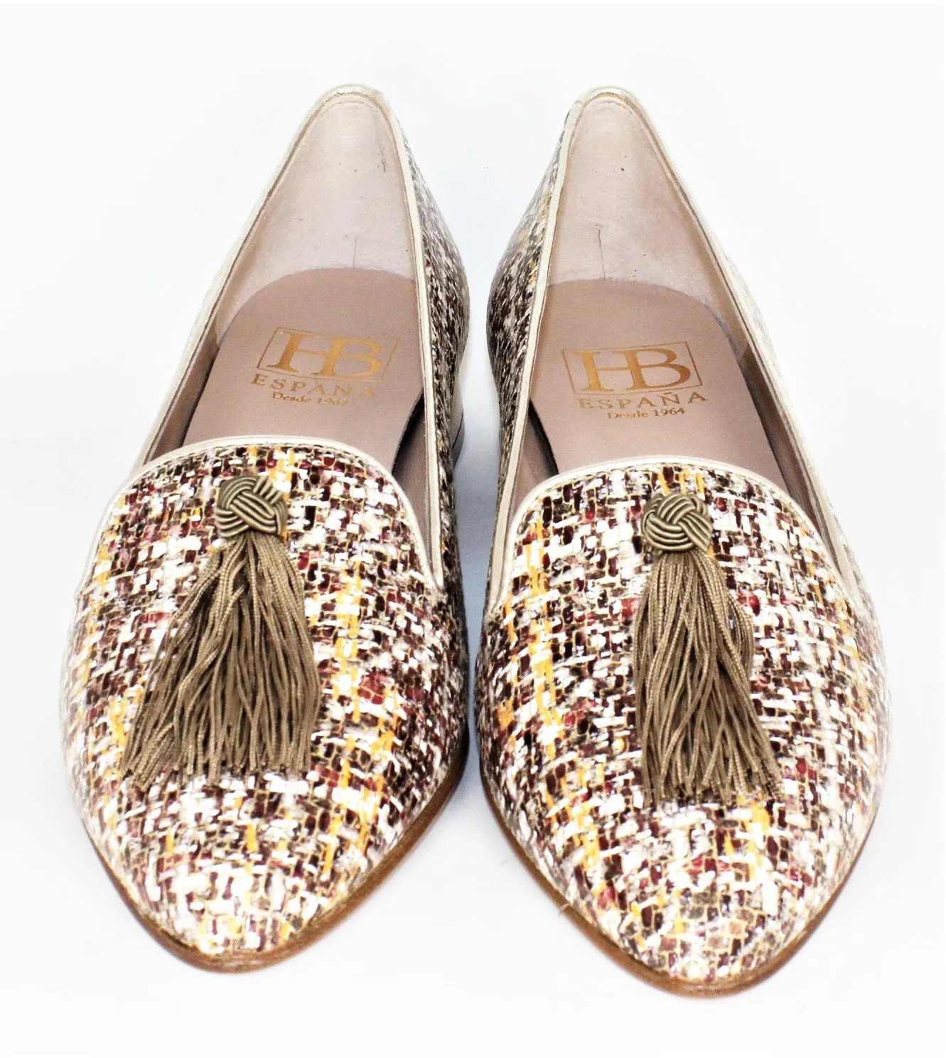 Low Heel Tassel Loafer