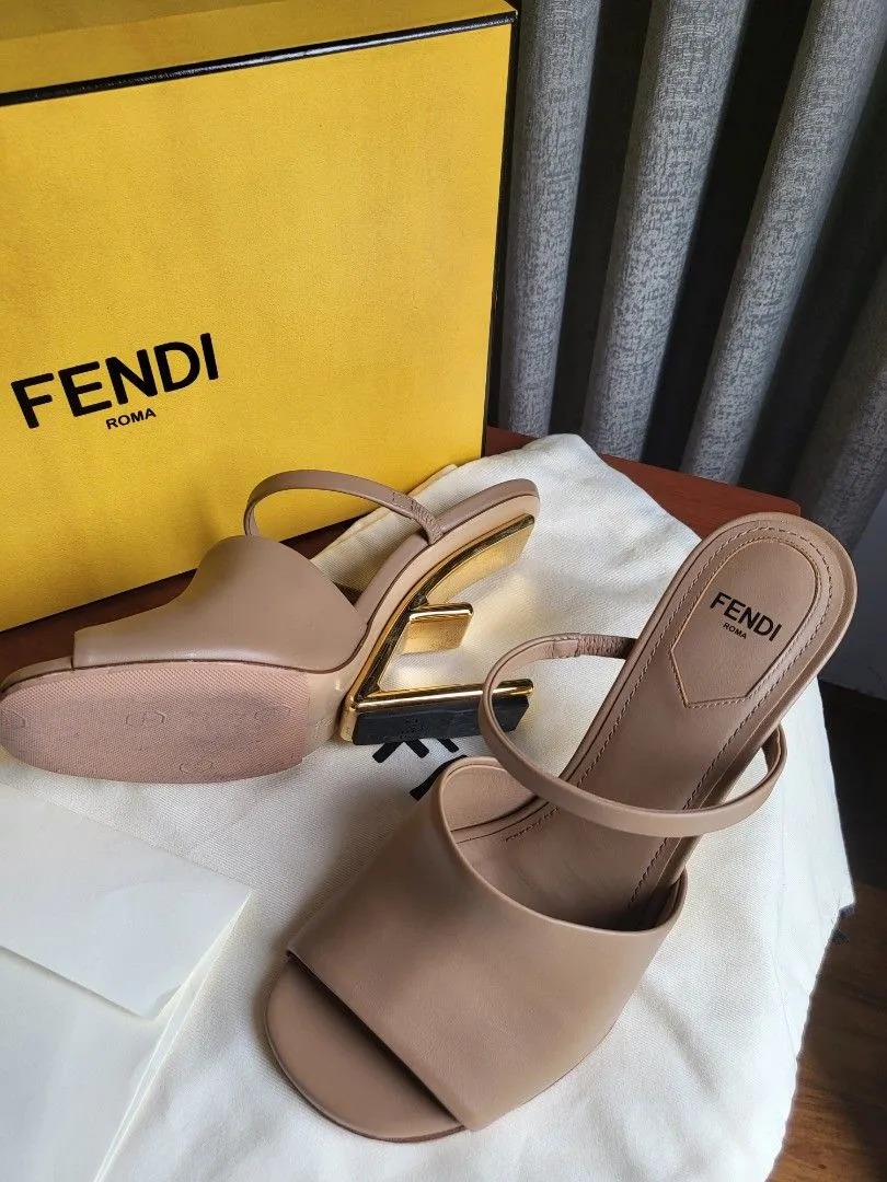 <b>FENDI</B> <BR>First High-Heel Sandals 37