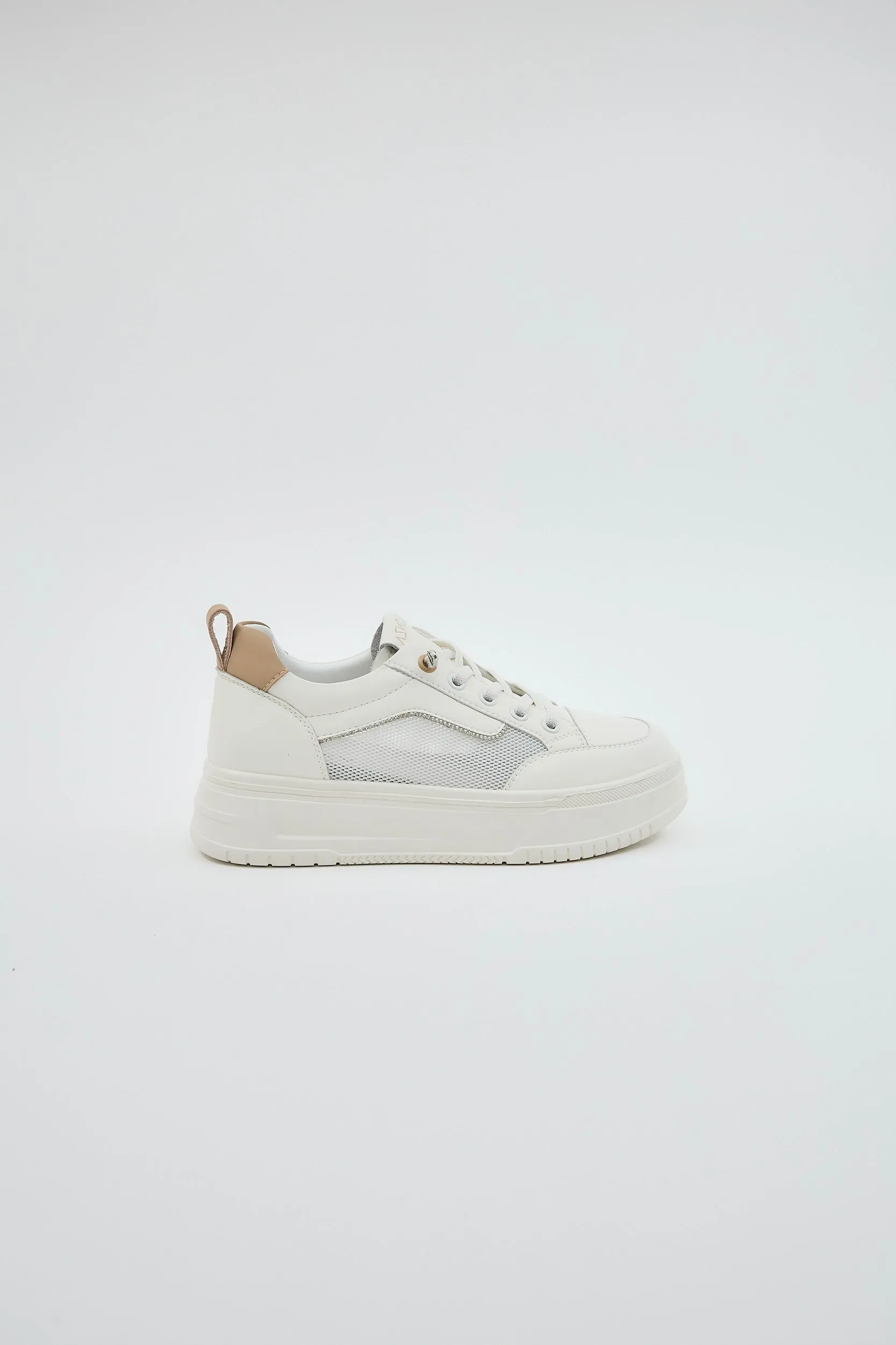 Mia Beige