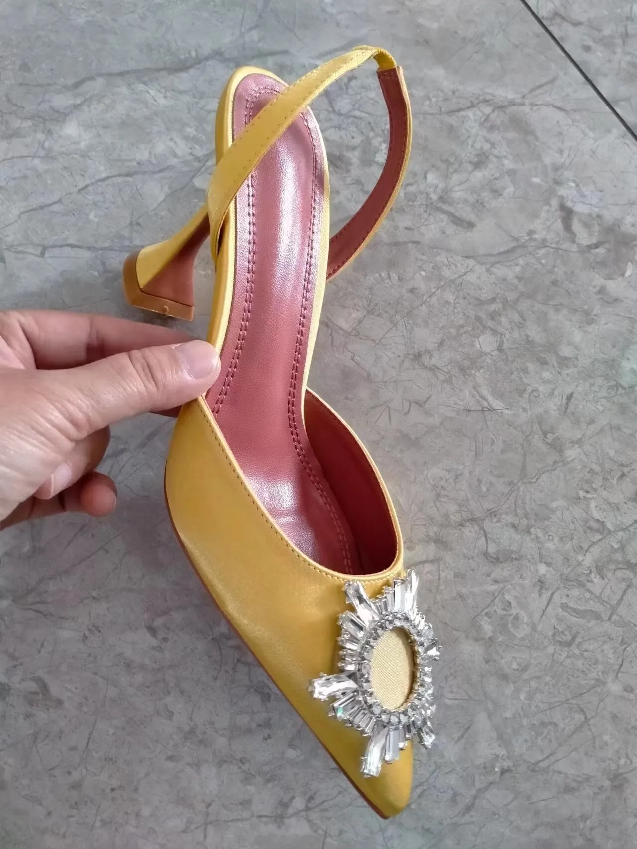 New Satin Women High Heeled Sandals Elegant Pointed Toe Sunflower Crystal Buckle Embellish Studded Sandals Summer Wedding Shoes