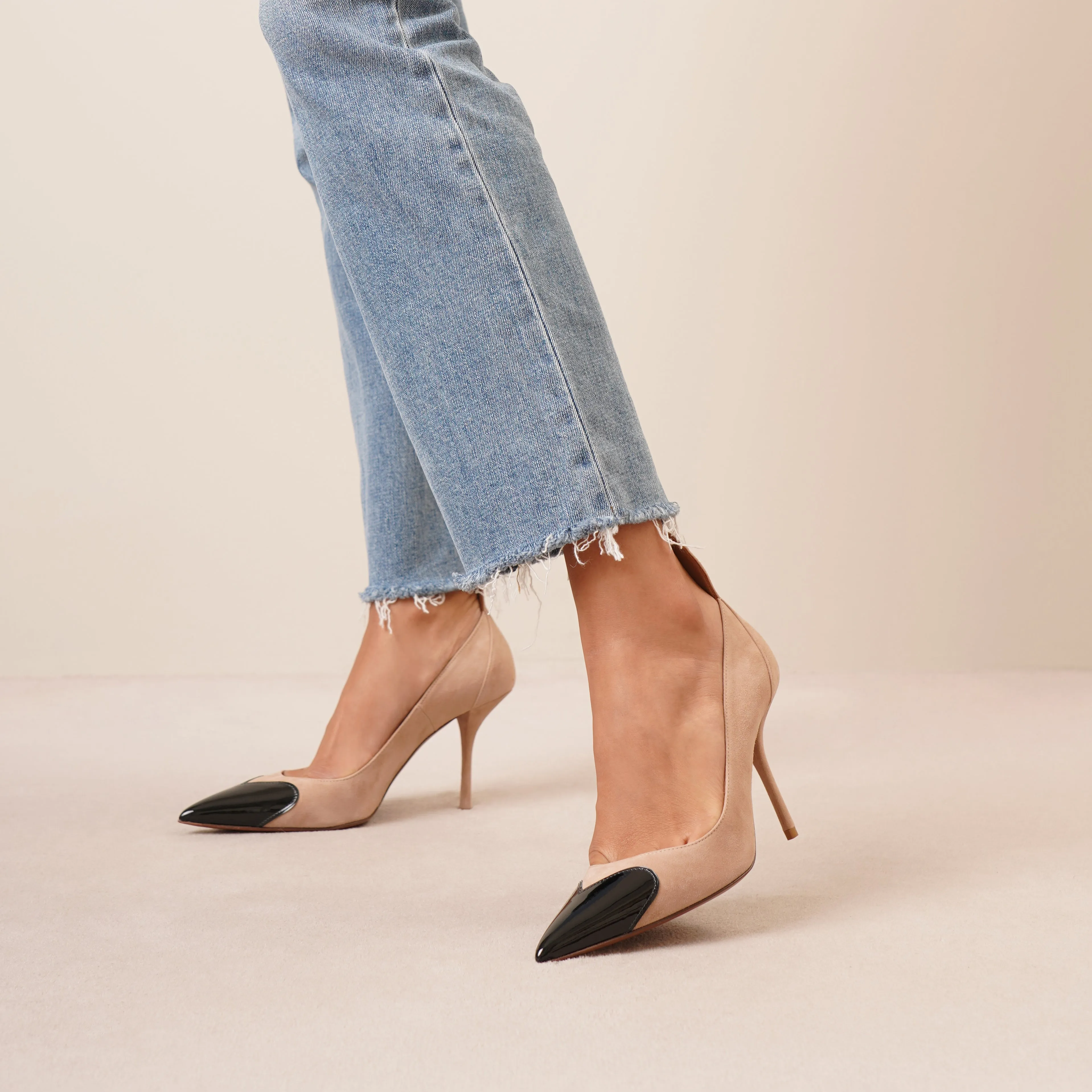 Pump Coeur 90 black and beige suede pumps