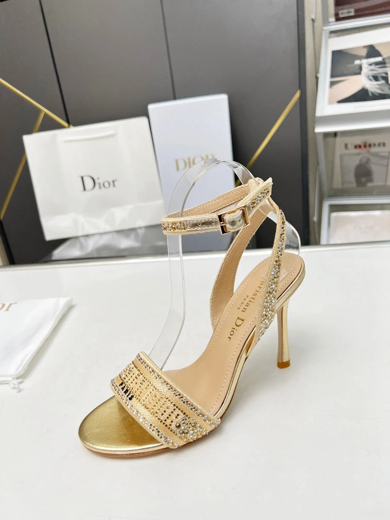 SE1107 DR Dway Heeled Sandal /  Size5-10