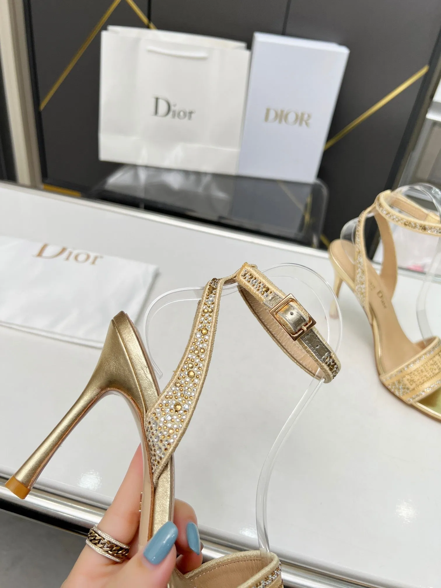 SE1107 DR Dway Heeled Sandal /  Size5-10