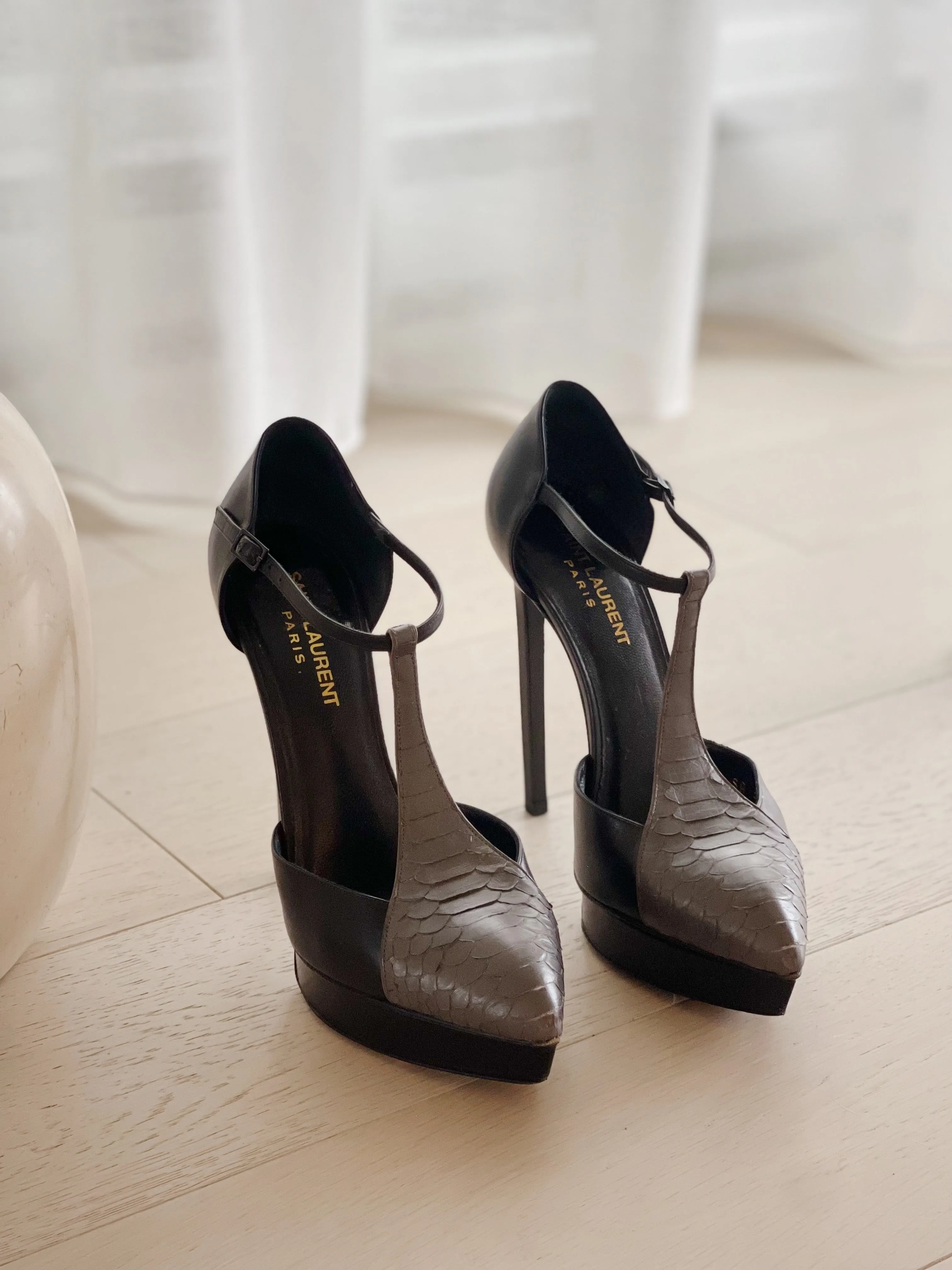 Snakeskin Accent T-Strap Pointed Pumps