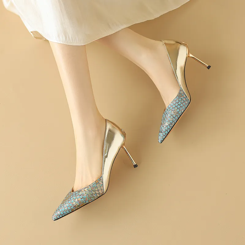 USS Shoes Alondra Leather Pointed Dress Pumps