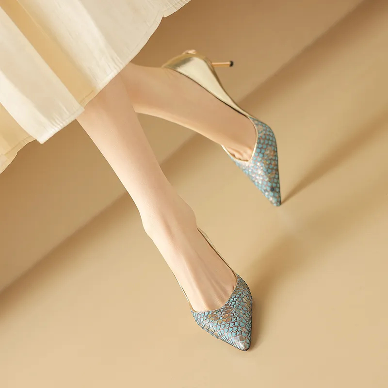 USS Shoes Alondra Leather Pointed Dress Pumps