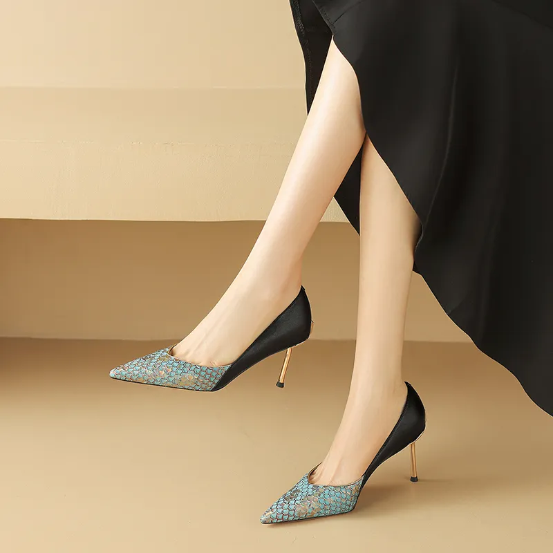 USS Shoes Alondra Leather Pointed Dress Pumps