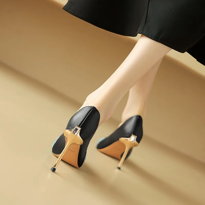 USS Shoes Alondra Leather Pointed Dress Pumps