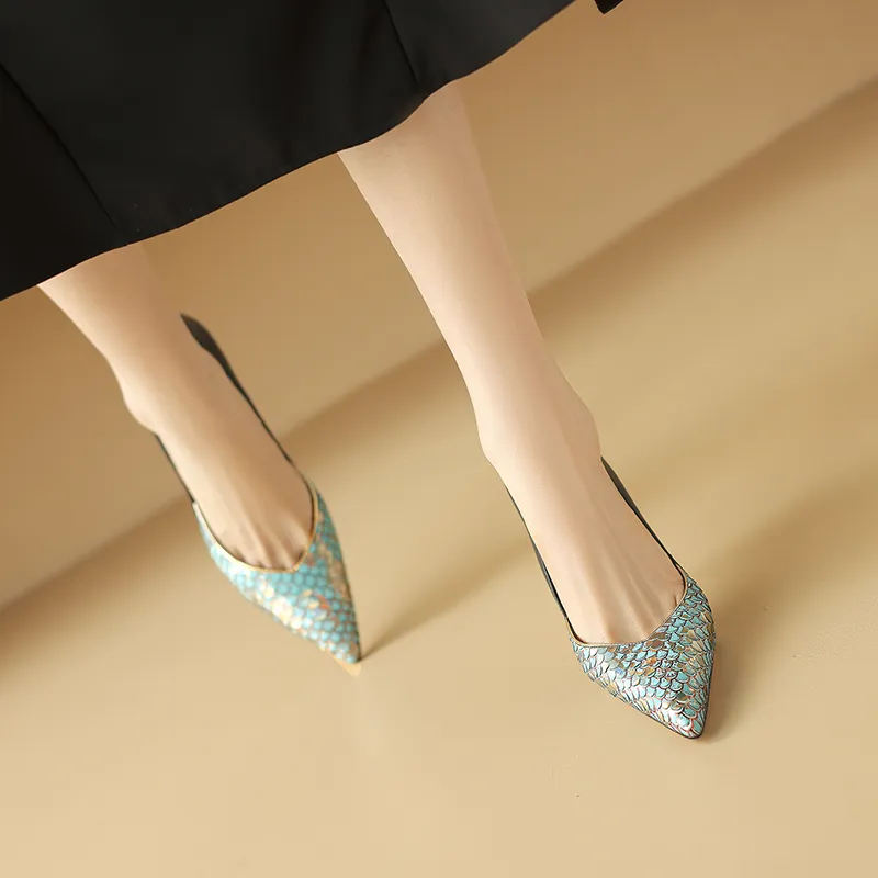 USS Shoes Alondra Leather Pointed Dress Pumps