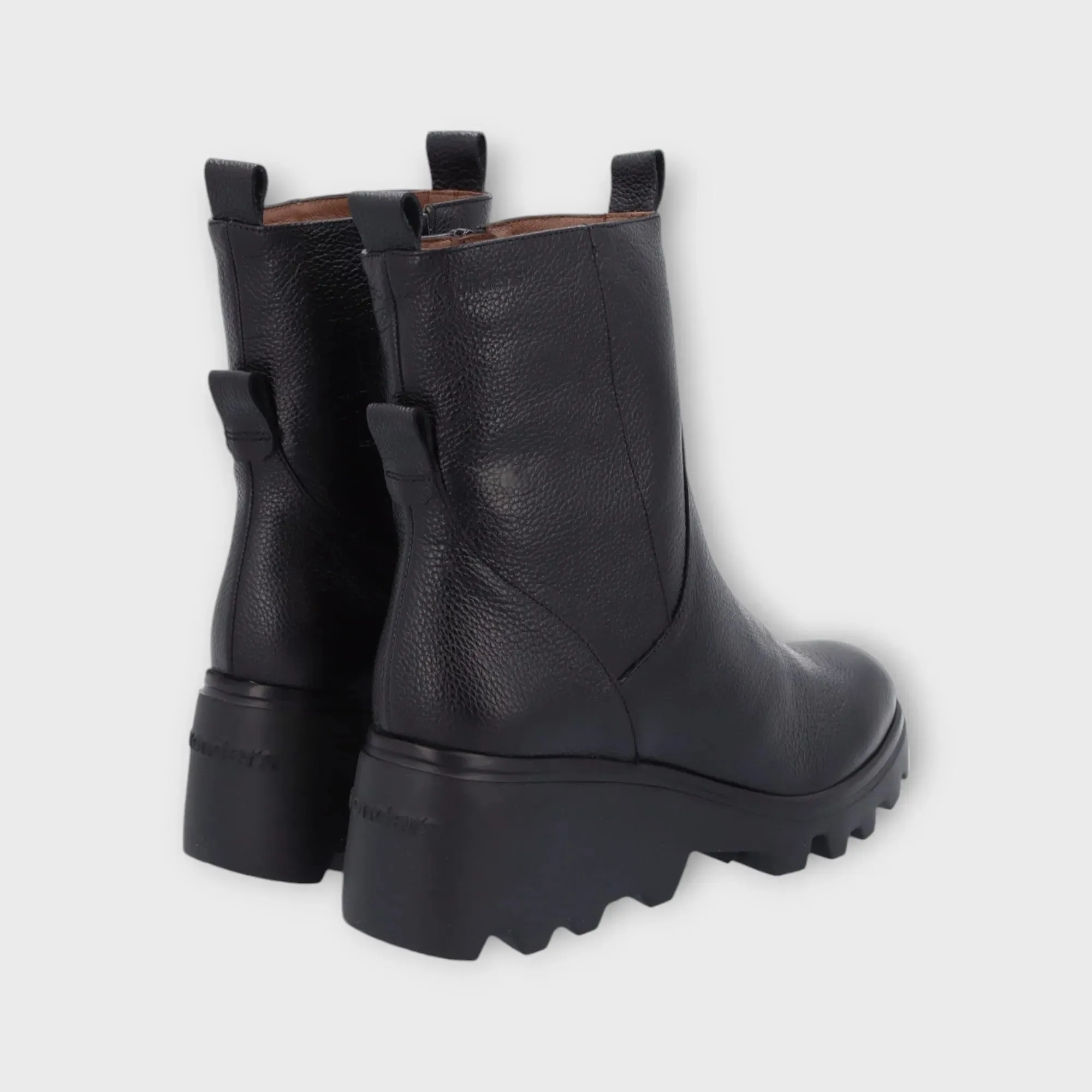 Wonders LEEDS Black Leather Ankle Boots with Chunky Wedge Sole and Pull Tabs